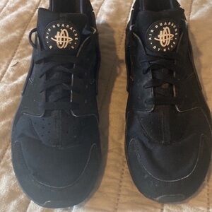 Nike Air Huarache Black Athletic Shoes